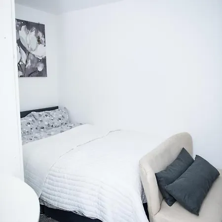 1B Apartment, 30 Mins To Oxford Street Londra Esterno foto